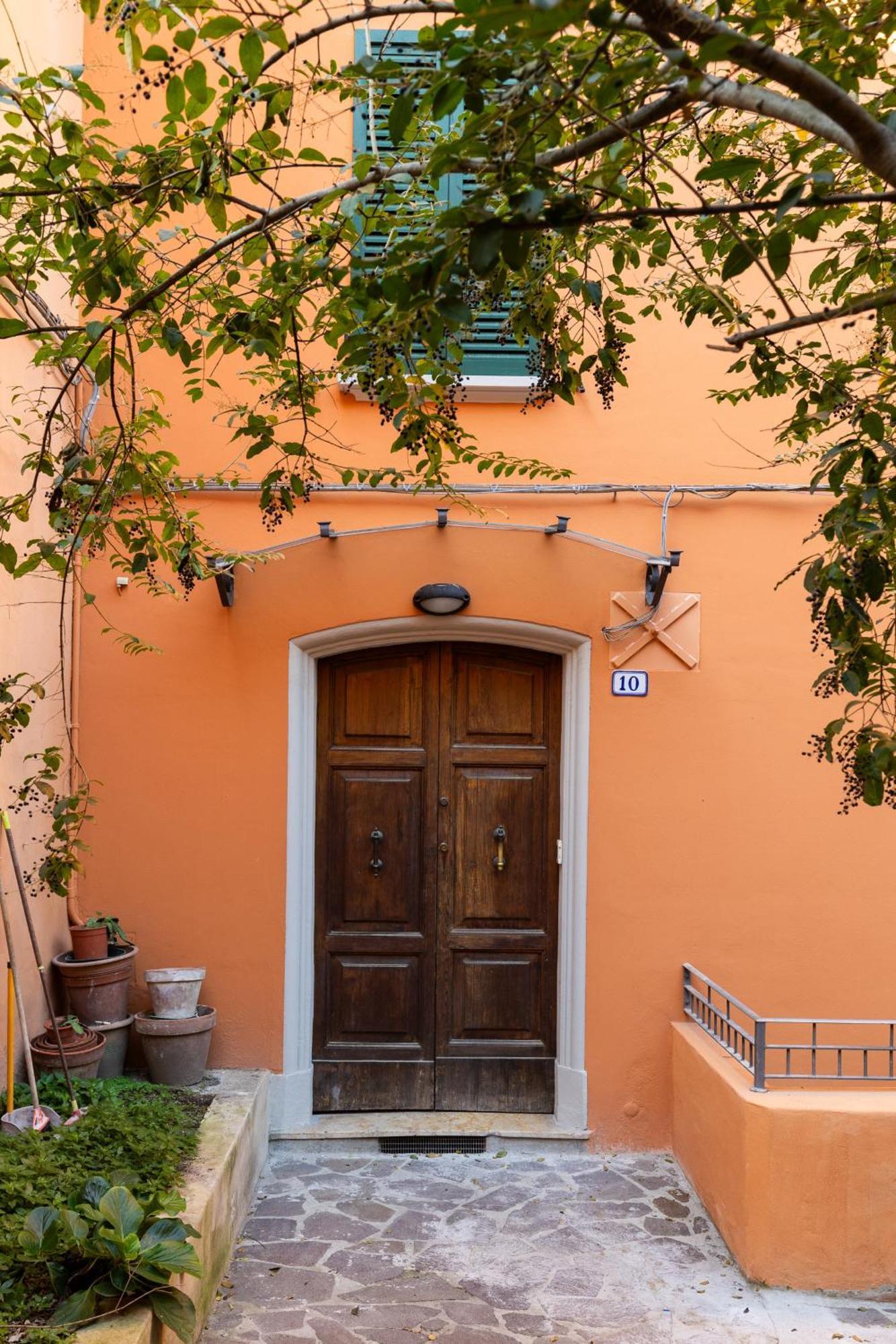 Capo Di Lucca White Apartments By Wonderful Italy بولونيا المظهر الخارجي الصورة